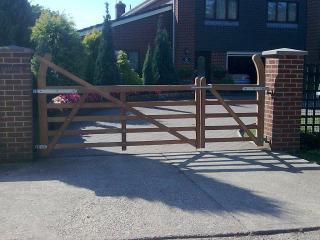 Residential Fencing 7